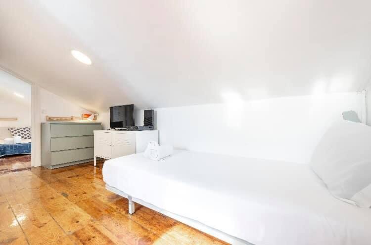 Whome The Loft In Principe Real Lisbona Esterno foto